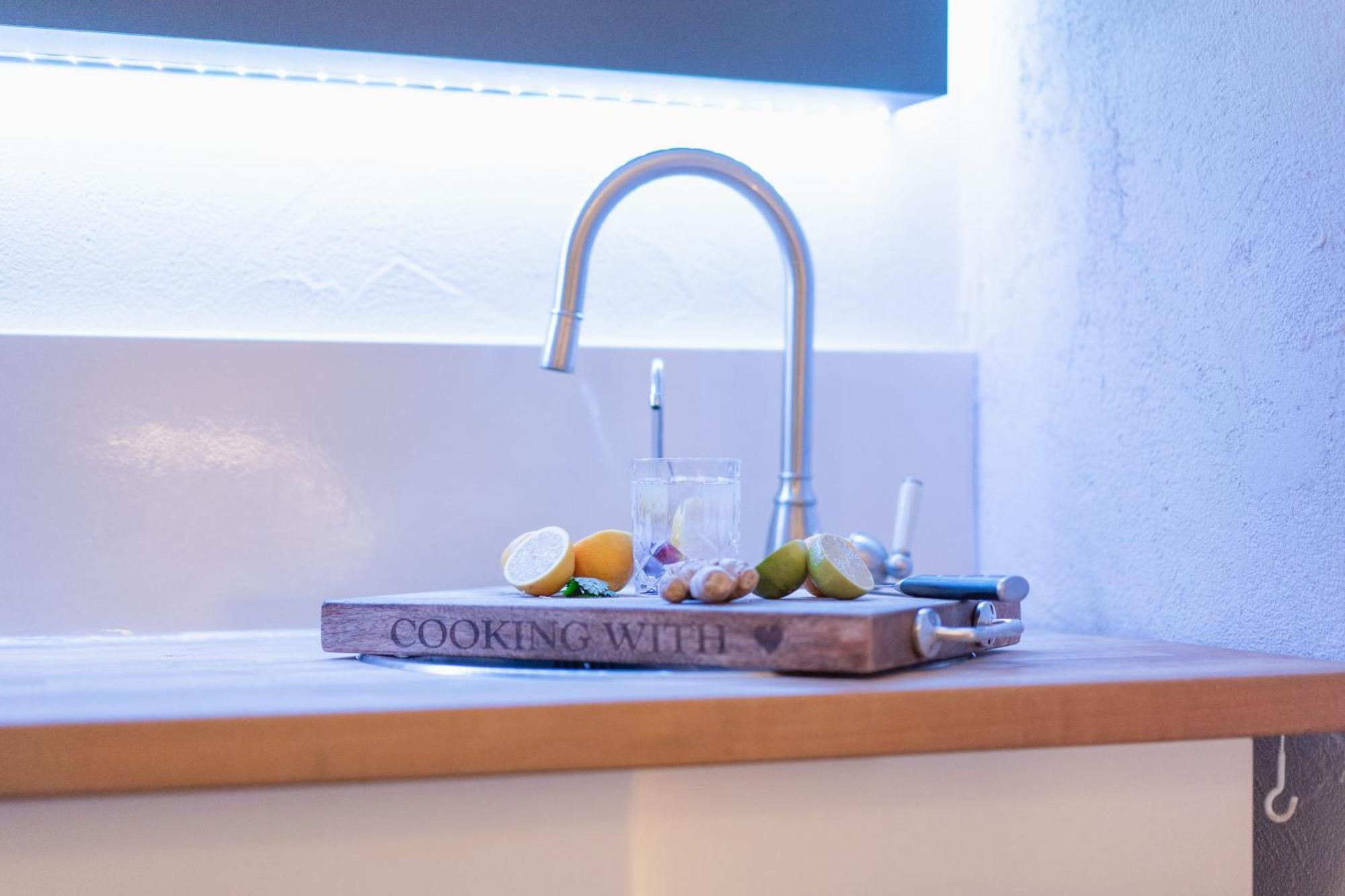 Seeblick-Oase Istayunixi Seenaehe-Sauna-Balkon-Netflix-Parkplatz Ohningen Exteriör bild